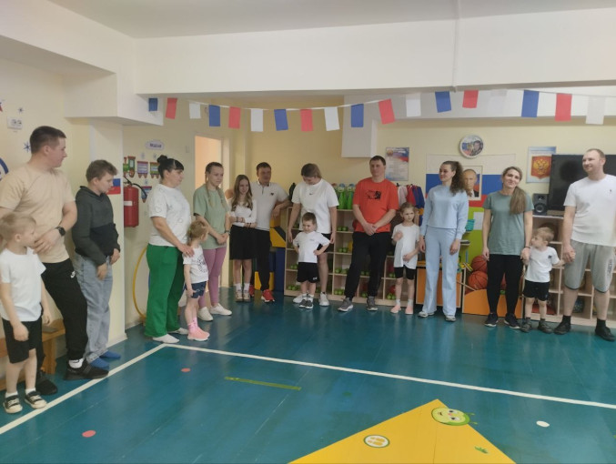 Спортивный этап конкурса "Семья года" Спортивный этап конкурса "Семья года".